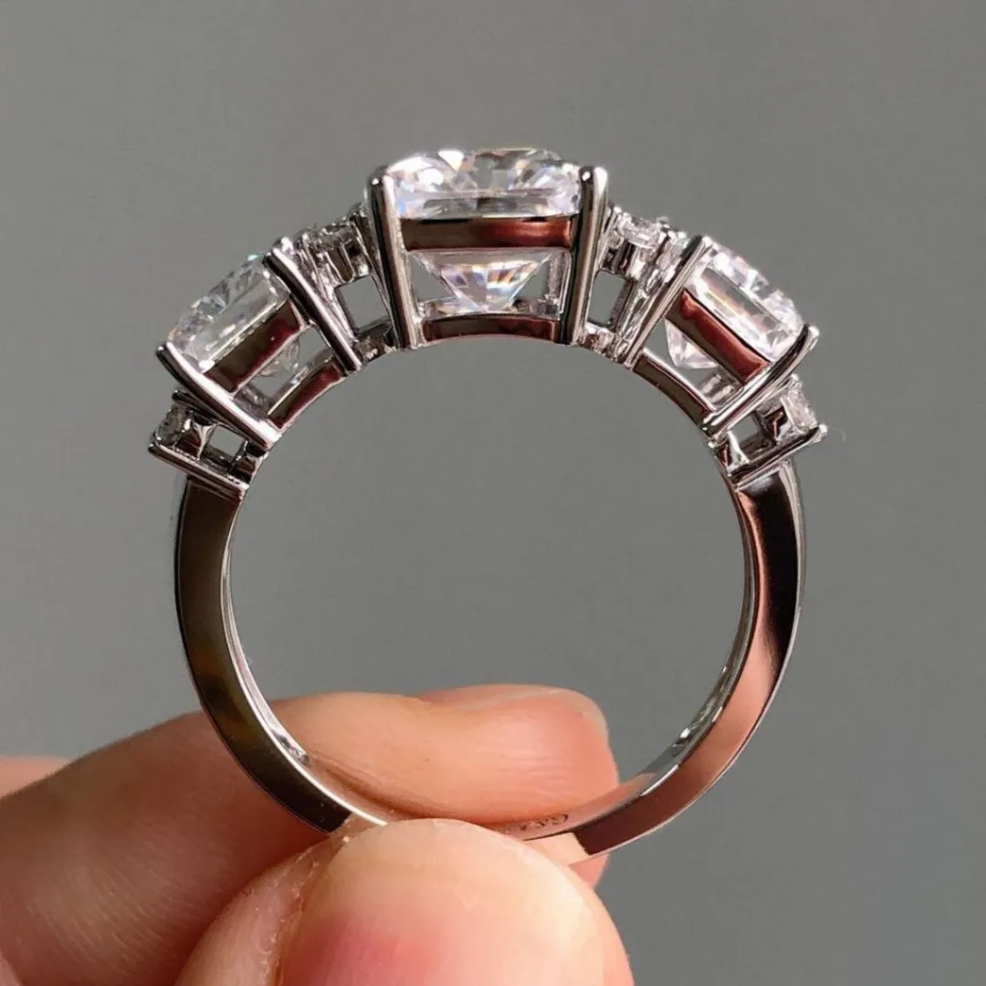 /public/photos/live/Radiant Cut Three Stone Moissanite Engagement Ring 497 (3).webp